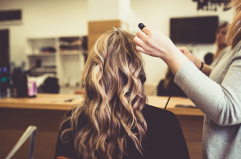 Despido a trabajadora por ir a la peluquería en horario laboral Despido a trabajadora por ir a la peluquería en horario laboral