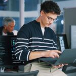 Despedir por navegar en internet