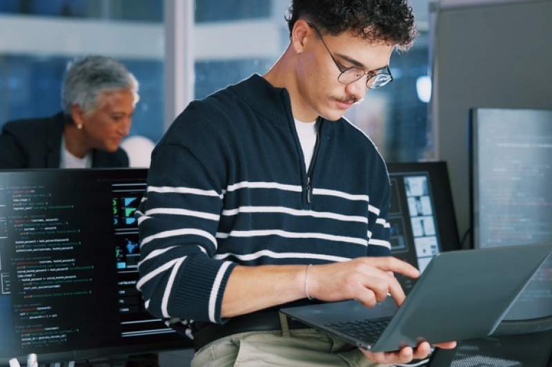 Despedir por navegar en internet