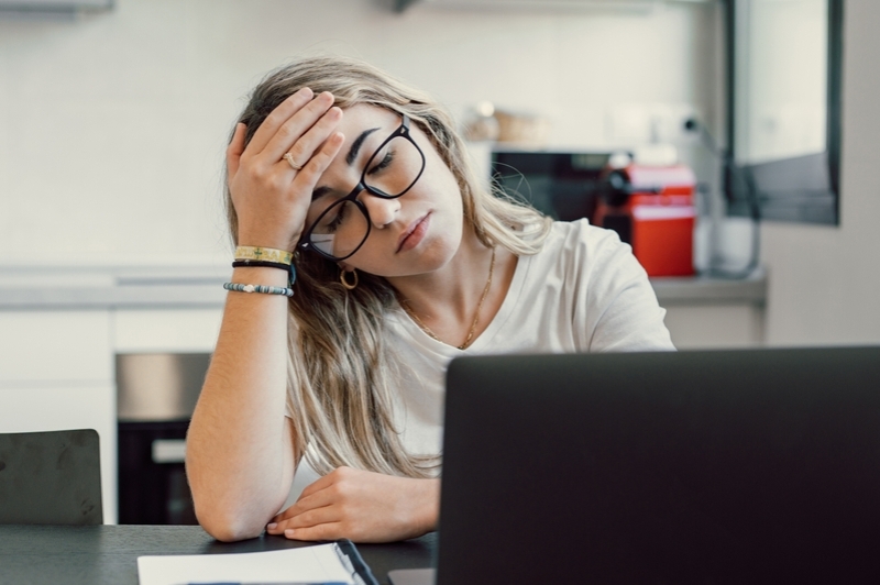 Incapacidad absoluta por acreditar sobradamente agotamiento físico y mental