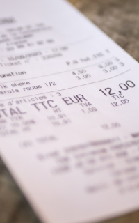 Desgravar comidas de autónomo en una factura mensual del restaurante